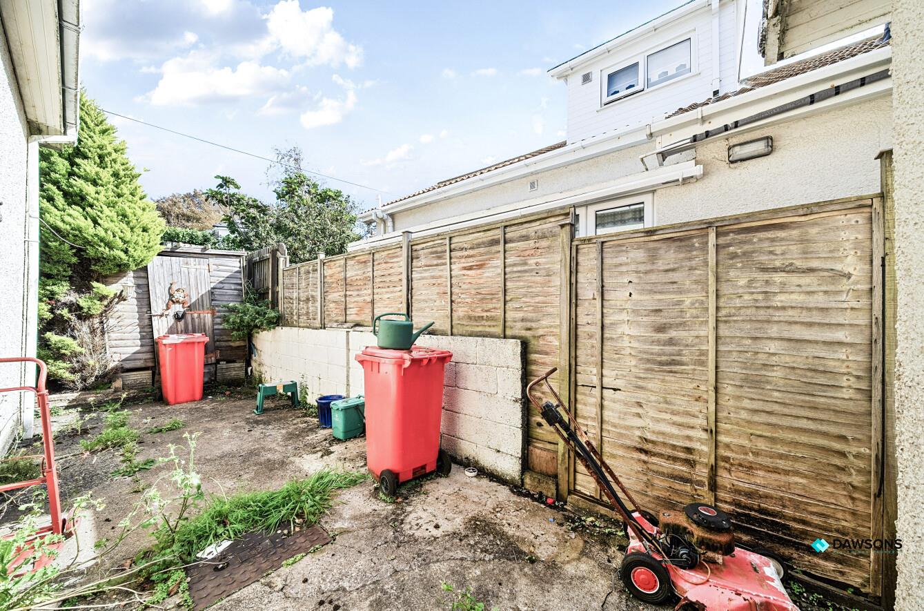 Whitestone Avenue, Bishopston, Swansea, SA3 3DA